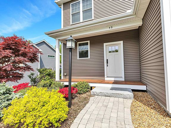 2nd image of 49 Cottonwood Way