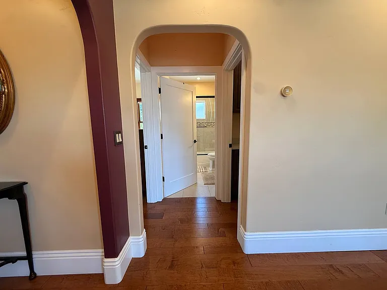 225 W Angela St — Photo 7