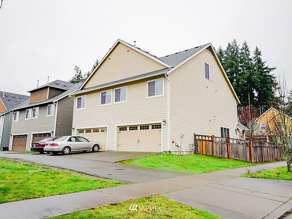2nd image of 3241 15th Way SE