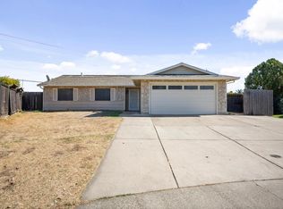 8321 Southfields Cir, Sacramento, CA 95828