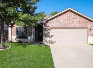 8633 Gray Shale Dr, Fort Worth, TX 76179