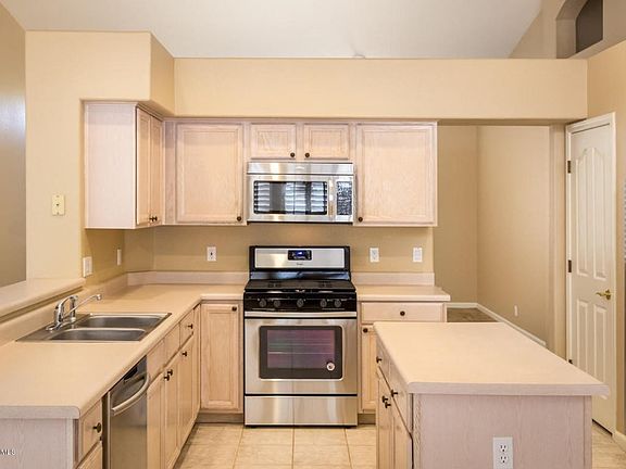5th image of 12980 N Pioneer Way
