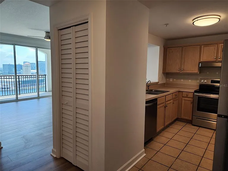 345 Bayshore Blvd #P6 — Photo 8