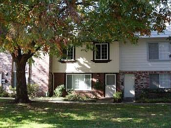 1st image of 4014 Oak Villa Cir