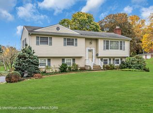 70 Reynolds Dr, Eatontown, NJ 07724