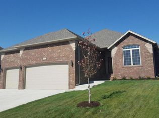 1617 N Oakfair Pl, Springfield, MO 65802