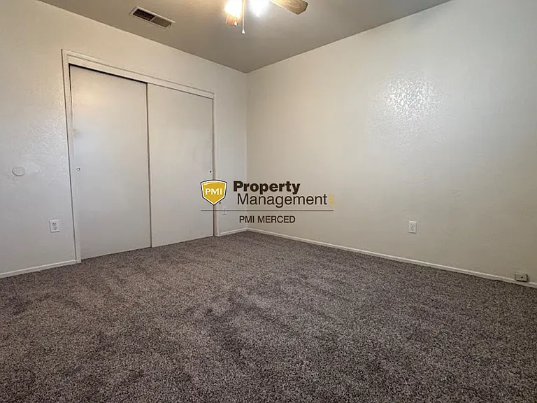 419 Cinnamon Ln — Photo 12