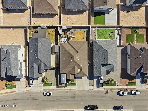 2nd image of 13748 Villa Vista Ave