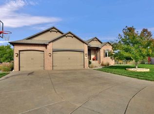 14204 E Ayesbury Cir, Wichita, KS 67228