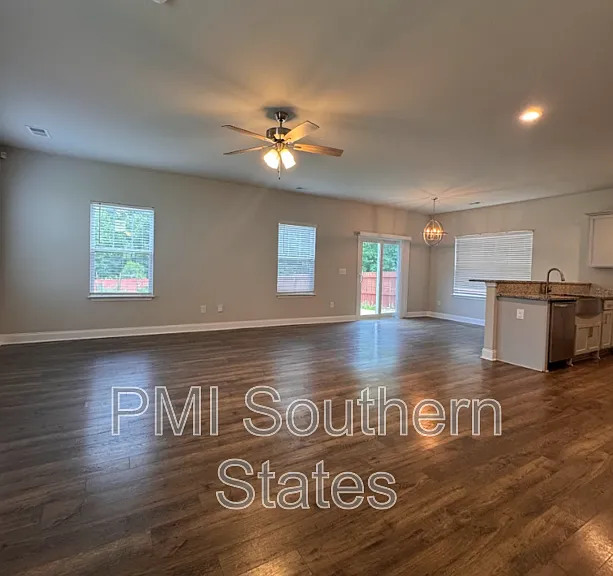 199 Rosewood Cir — Photo 6