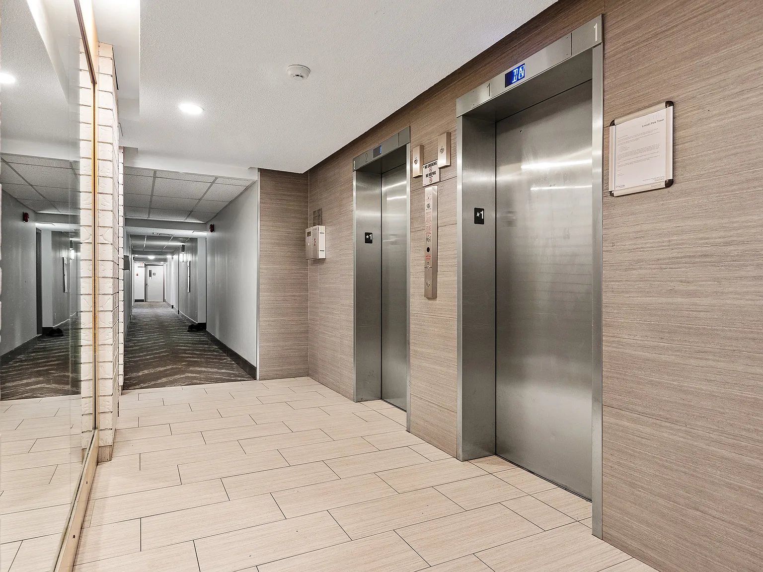 Lincoln Park Tower — Photo 1