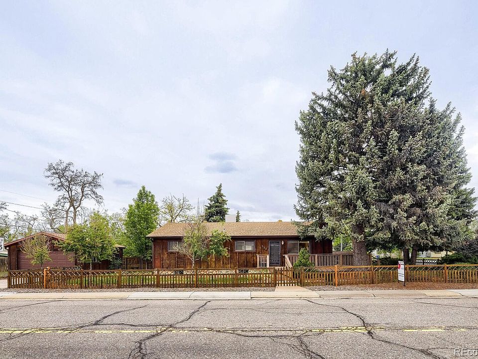 1st image of 385 E Chenango Avenue