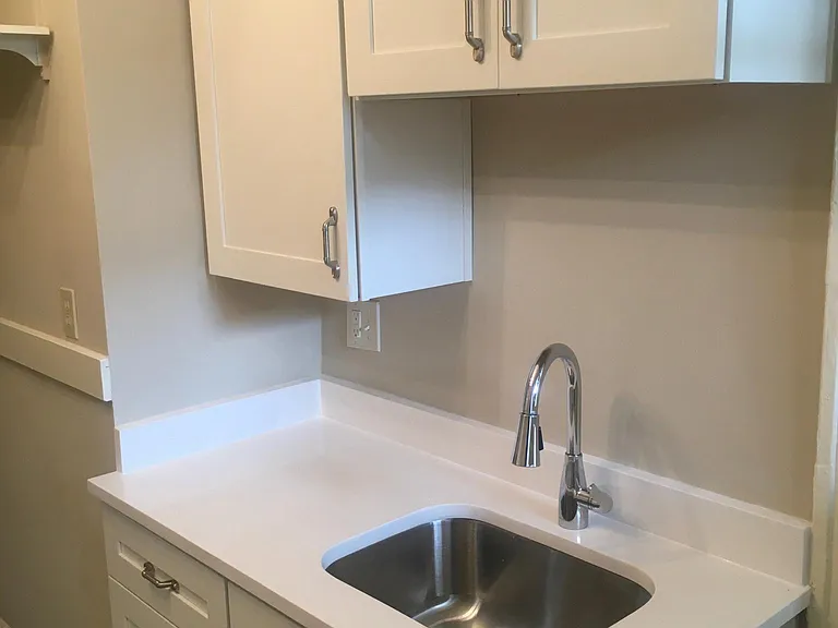 334 N McLean Blvd #2 — Photo 4