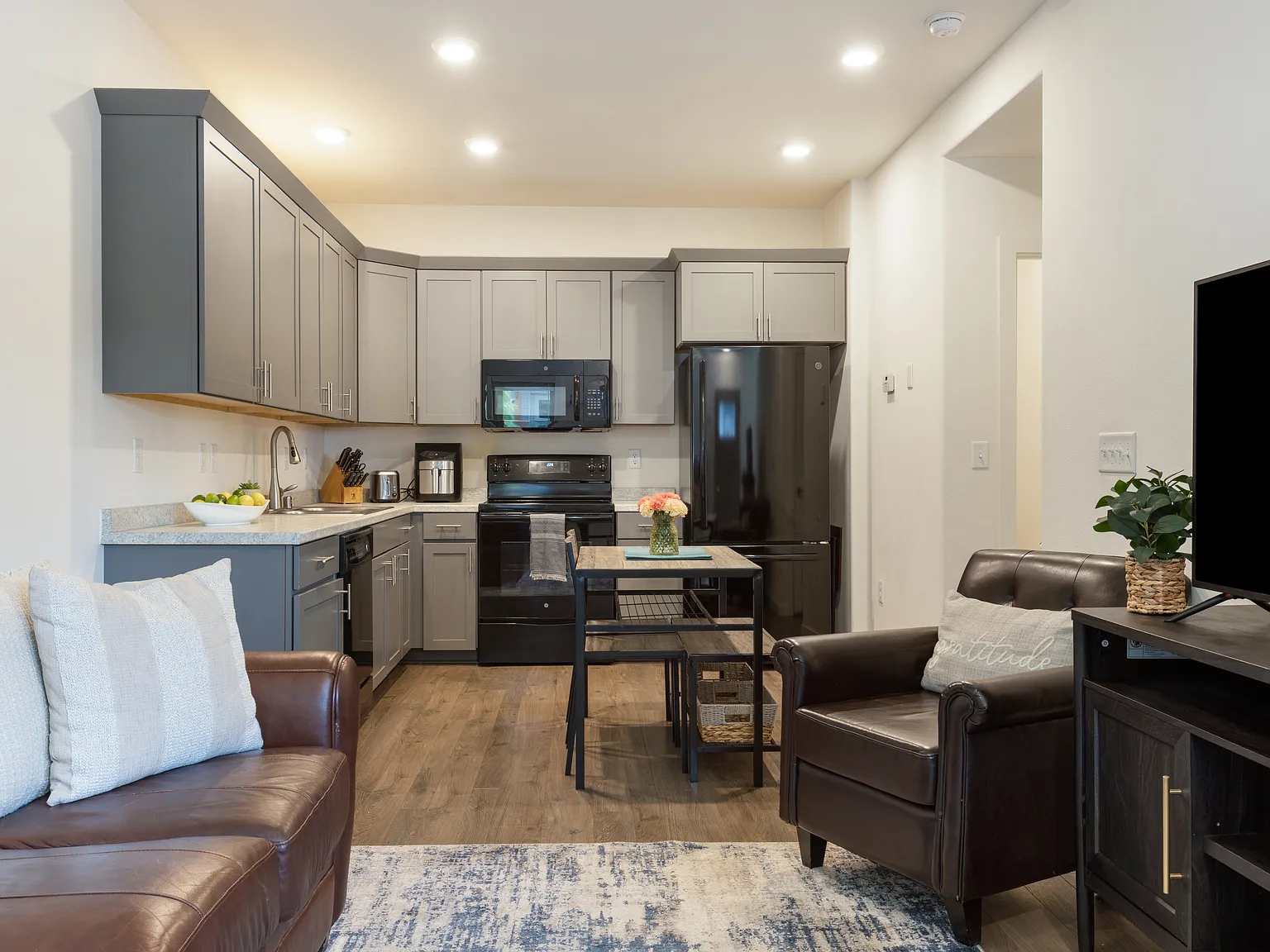 4 Uneva Ct — Photo 2