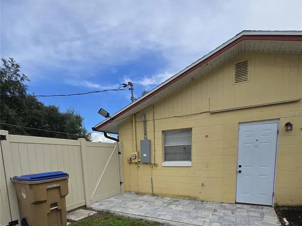 1190 Pecan St, Kissimmee, FL 34744