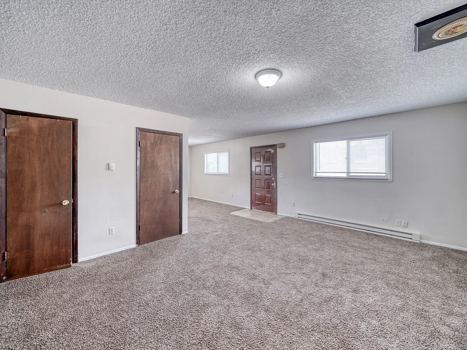 3 bed, 1.5 bath, 1176 sqft, $1,450 — Photo 4