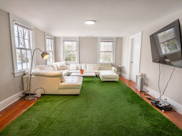 54 Vanderhorst St #D