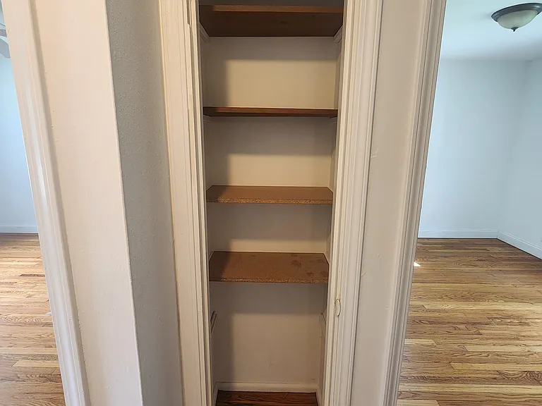 213 Ramsey Ln — Photo 1