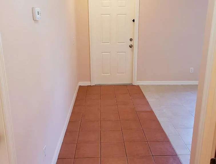 2419 Quentin Ave S — Photo 8