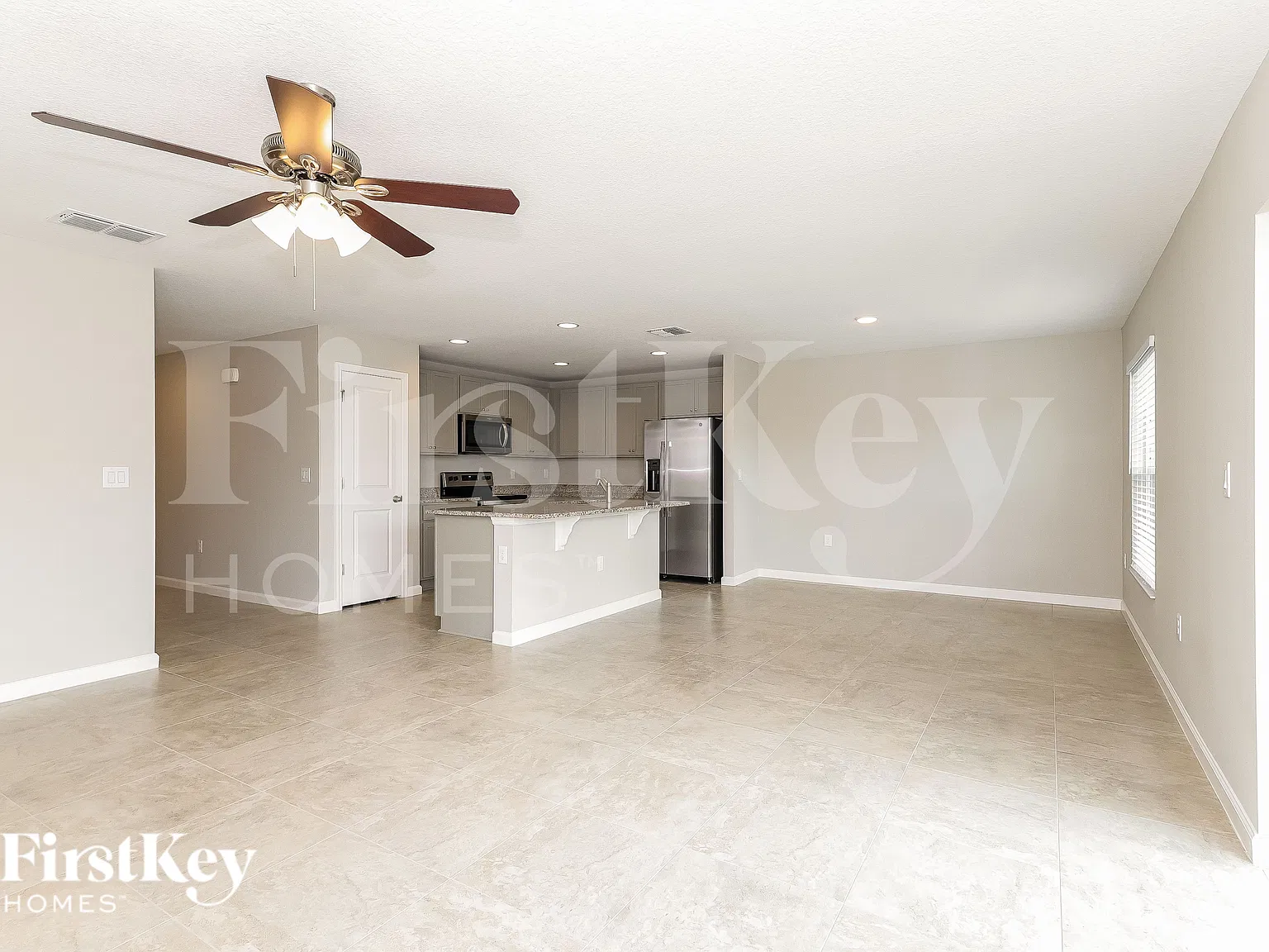 3 bed, 2.0 bath, 1407 sqft, $1,665 — Photo 4