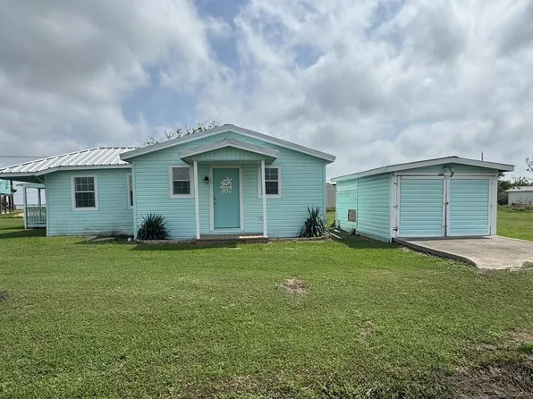 302 2nd St, Palacios, TX 77465