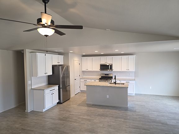 3rd image of 4969 Kailasa Dr