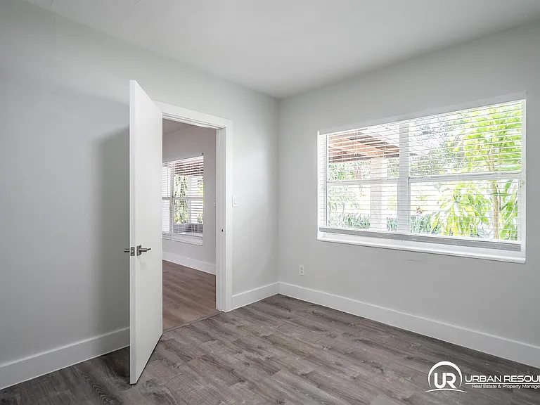 1691 NE 143rd St — Photo 23