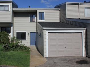 6272 Architrave Dr SE, Grand Rapids, MI 49546