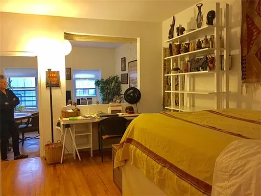 Rented by Bank Neary | media 64