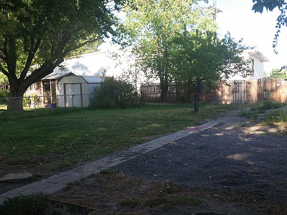 2nd image of 140 N Plum St