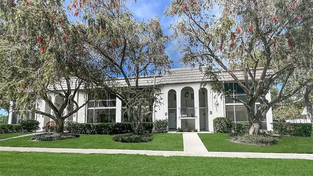 2 bed, 2.0 bath, 1164 sqft, $4,000 — Photo 1