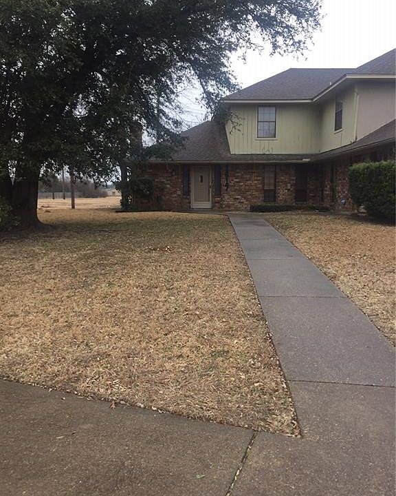 1st image of 1615 Crescent Ln