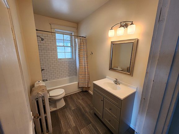 4th image of 1930 Snowden Ave #2