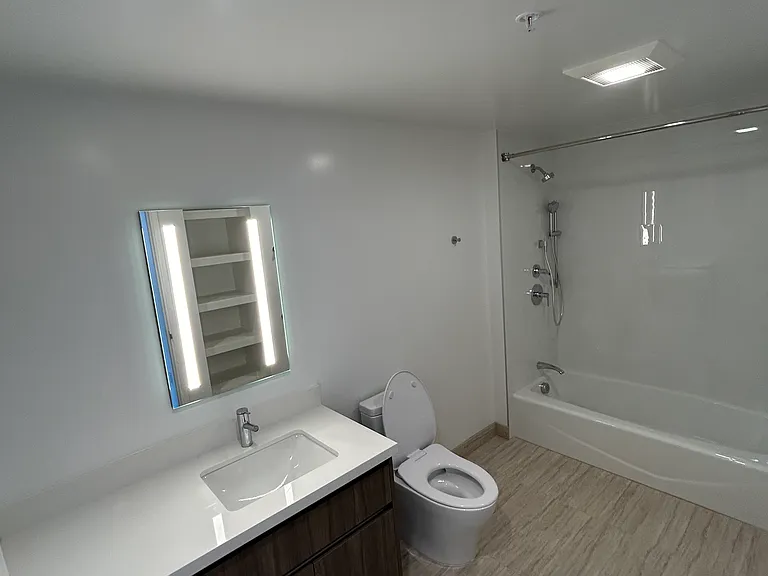 1515 Liona St #3702 — Photo 8