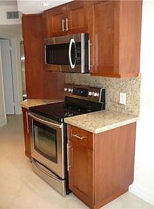 4th image of 3610 Yacht Club Dr APT 211