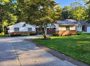 11109 Messmore Rd, Utica, MI 48317