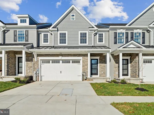 1716 Botanical Ct #24, Sykesville, MD 21784
