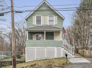 31 N Maple St, Woburn, MA 01801