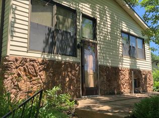 5375 Fern Beach Rd, Saint Louis, MO 63128