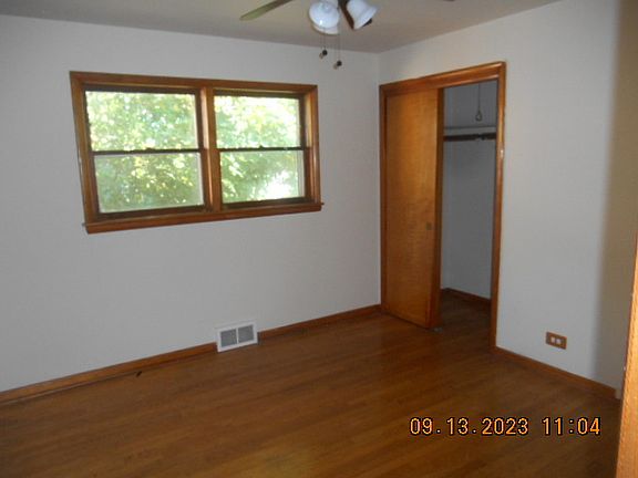 3rd image of 14433 S Wallace Ave