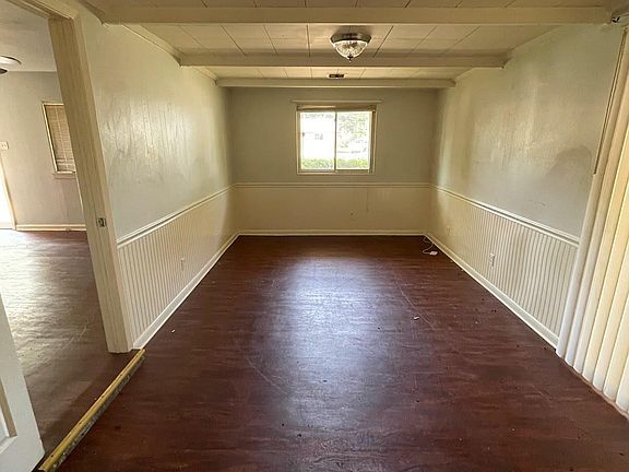 3rd image of 14 Althea Cir