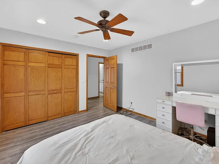 3341 Newton Rd — Photo 36