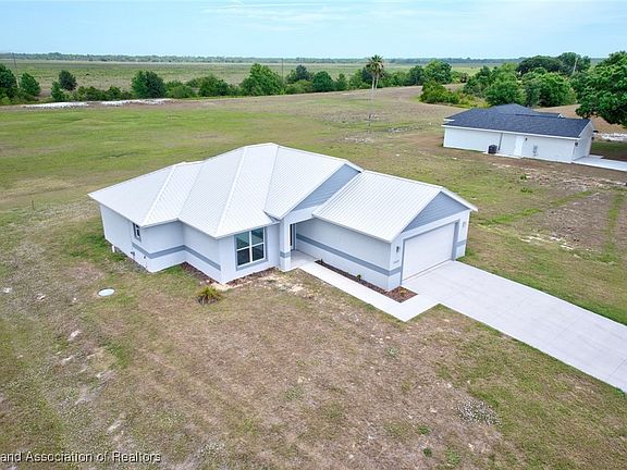 2nd image of 1369 Blue Heron Dr