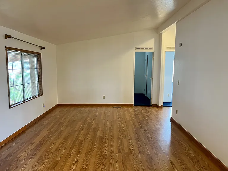 5296 Comanche Ave — Photo 15