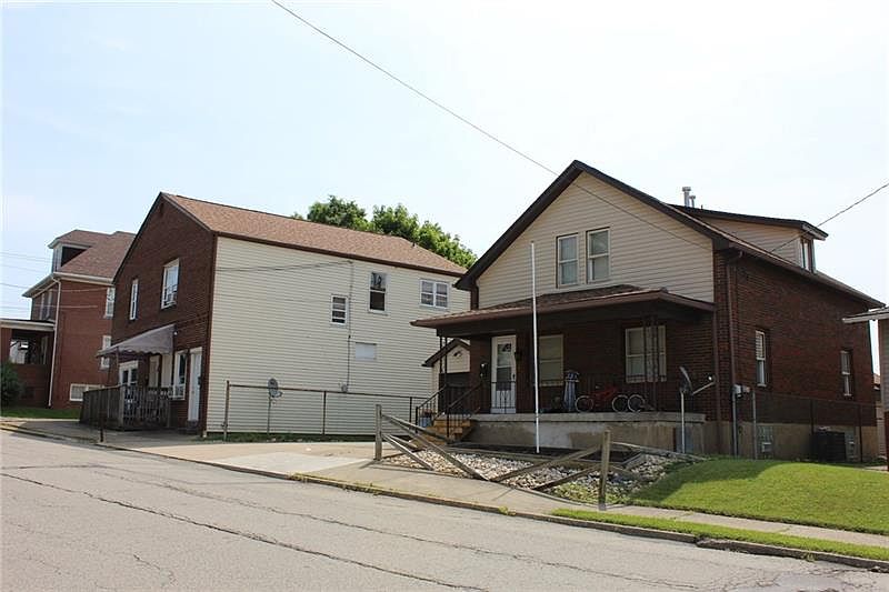 1st image of 616 Stanton St Front