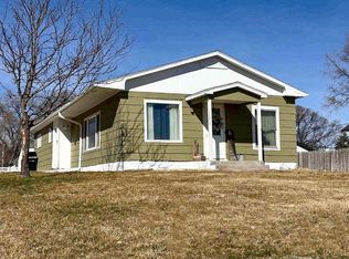156 S Shawnee, Wauneta, NE 69045