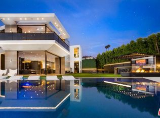 9502 Highridge Pl, Beverly Hills, CA 90210