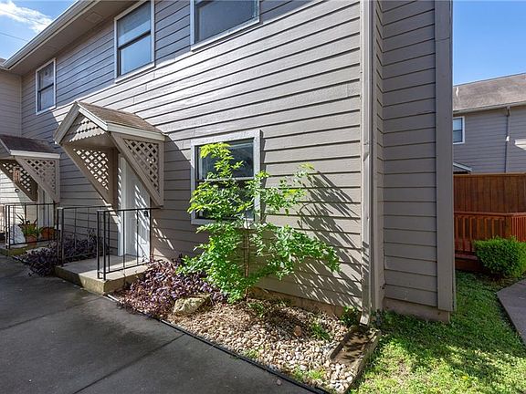 3rd image of 5616 Emerald Forest Dr APT 123
