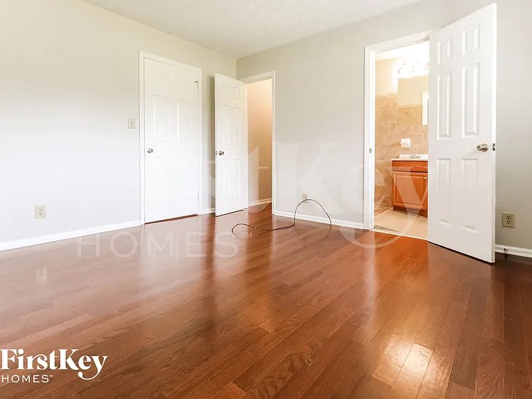 2256 Street Deville — Photo 10