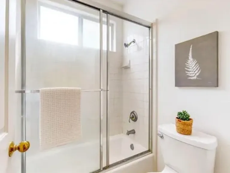 402 Dove Ln — Photo 11